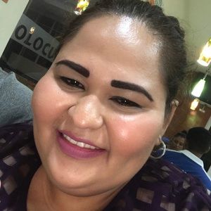 Meet your Posher, Yoselin